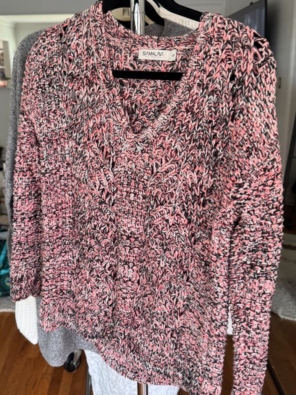Sam and Lavi marled V-neck Chunky knit sweater